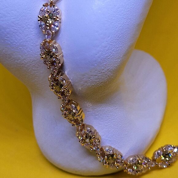 Elite, 8.00 ctw, Genuine Yellow & White Sapphire, 14k White Gold filled Bracelet - Picture 6 of 9